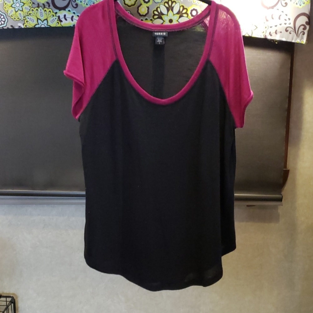 Reglan thin tee